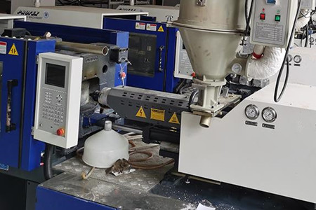 購(gòu)買果筐注塑機(jī)的三要素，你知道嗎？