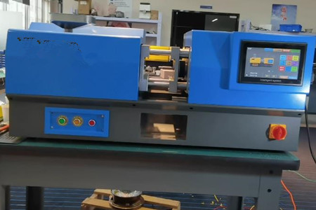 微型注塑機的價格范圍，幾萬元到數(shù)十萬元！